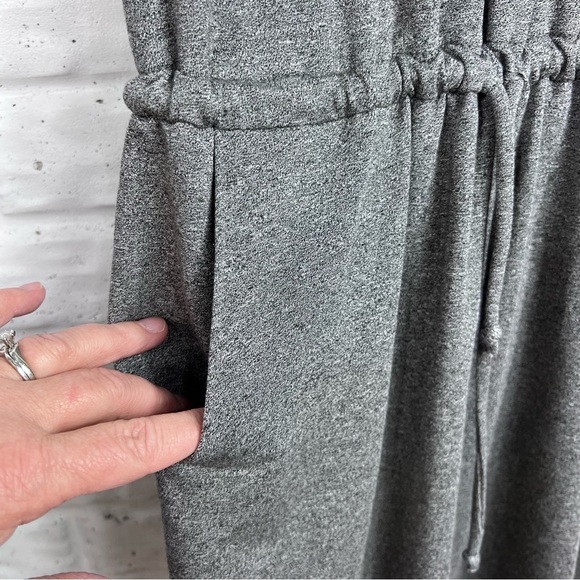 SUNDRY for Evereve “The Weekender” Grey Knit tank dress with tie waist - Picture 5 of 9